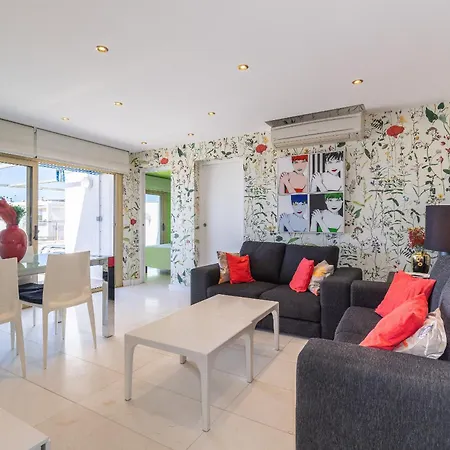 Uhc Acacias Apartments Salou Room photo